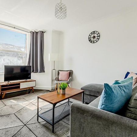 Bright 2Br Flat, Forest Gate, East Londres Exterior foto